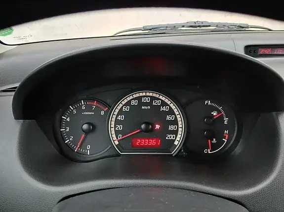 Suzuki Swift 2006 photo 3