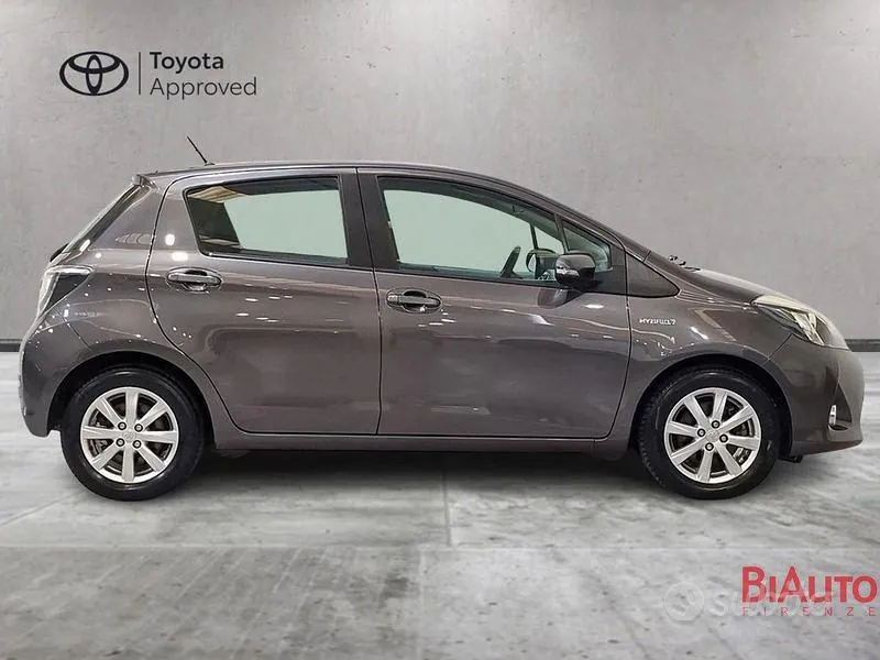 Toyota Yaris 2013 photo 4
