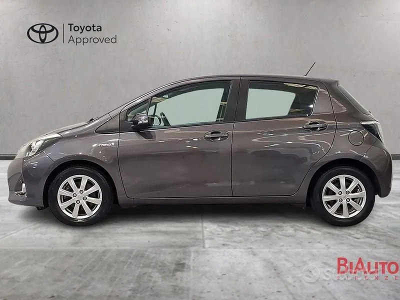 Toyota Yaris 2013 photo 3