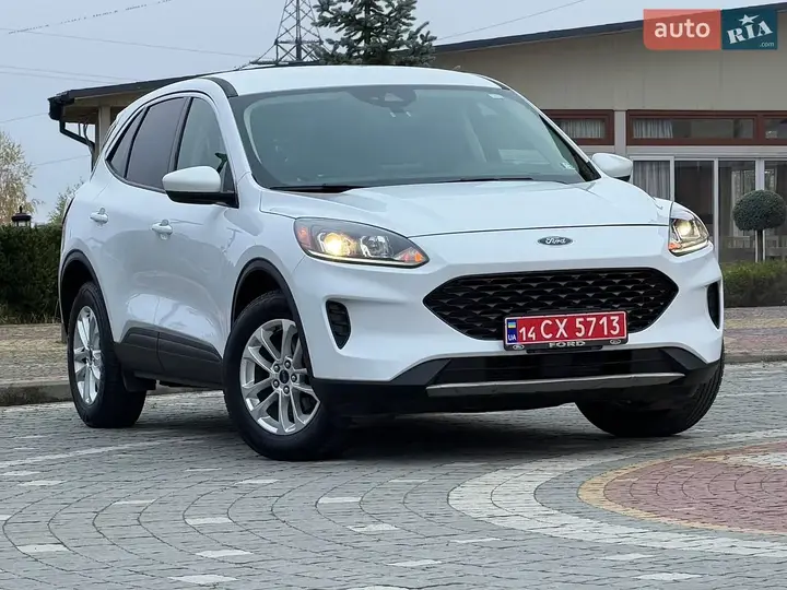 Ford Escape 2020 photo 3