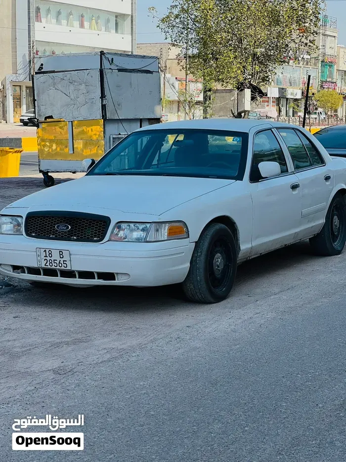 Ford Crown Victoria 2007 photo 3