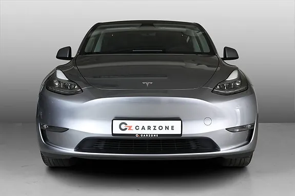 Tesla Model Y 2023 photo 2