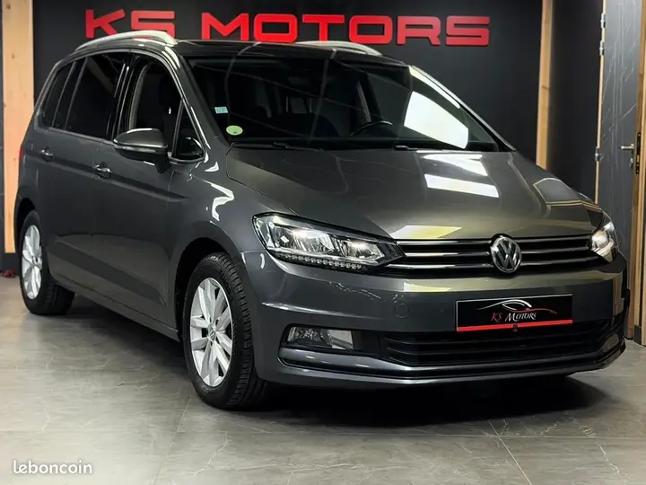 Volkswagen Touran 2015 photo 3