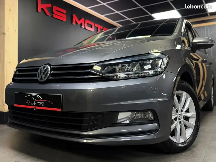 Volkswagen Touran 2015 photo 4