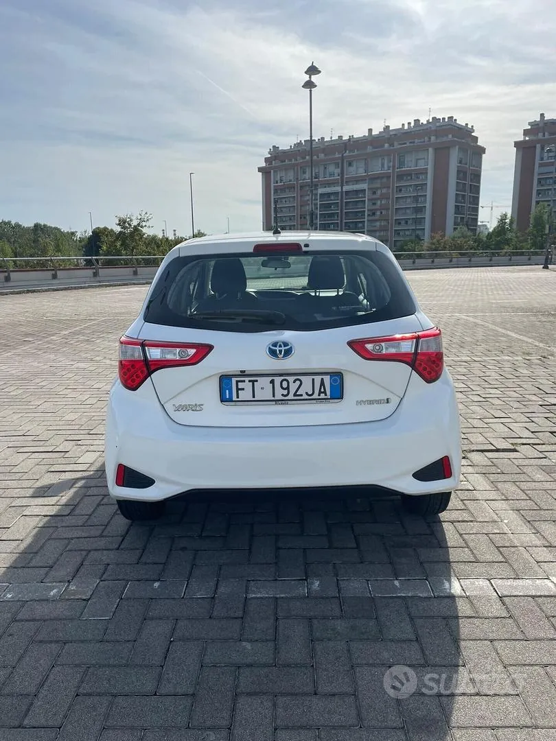 Toyota Yaris 2018 photo 4