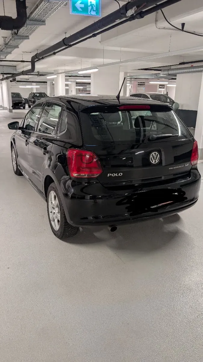 Volkswagen Polo 2011 photo 2
