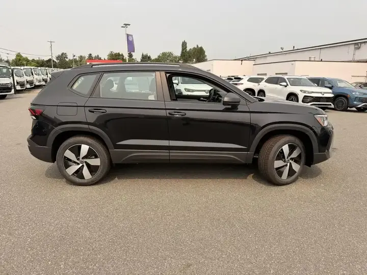 Volkswagen Taos 2026 photo 3