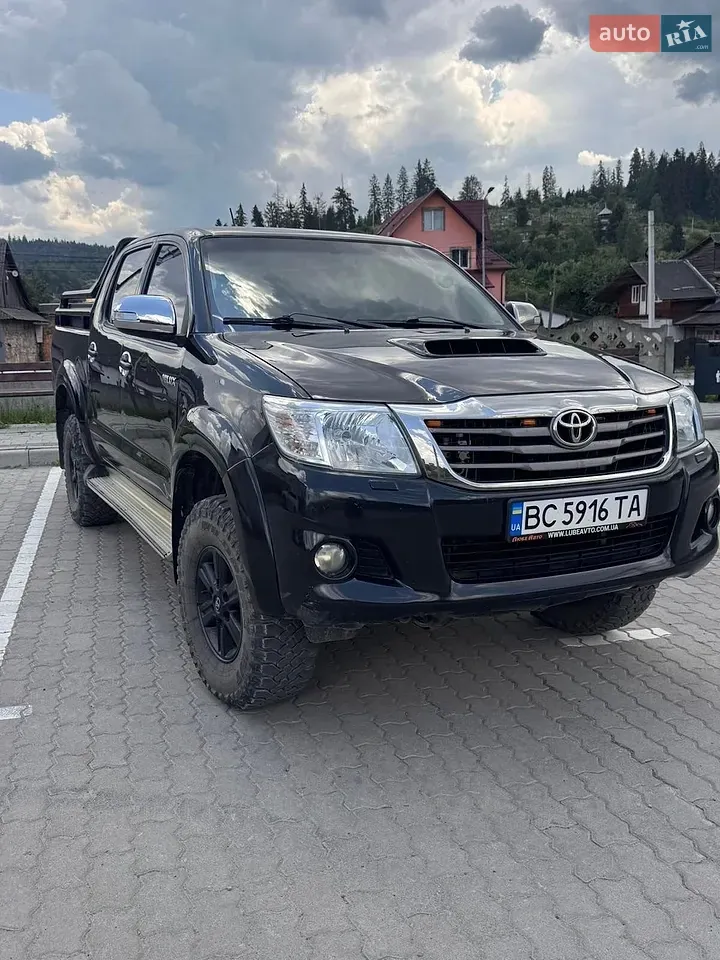 Toyota Hilux