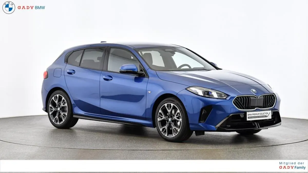 BMW 1 Series 2025 photo 3