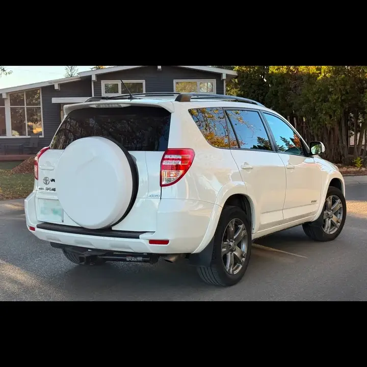 Toyota Rav4 2010 photo 4