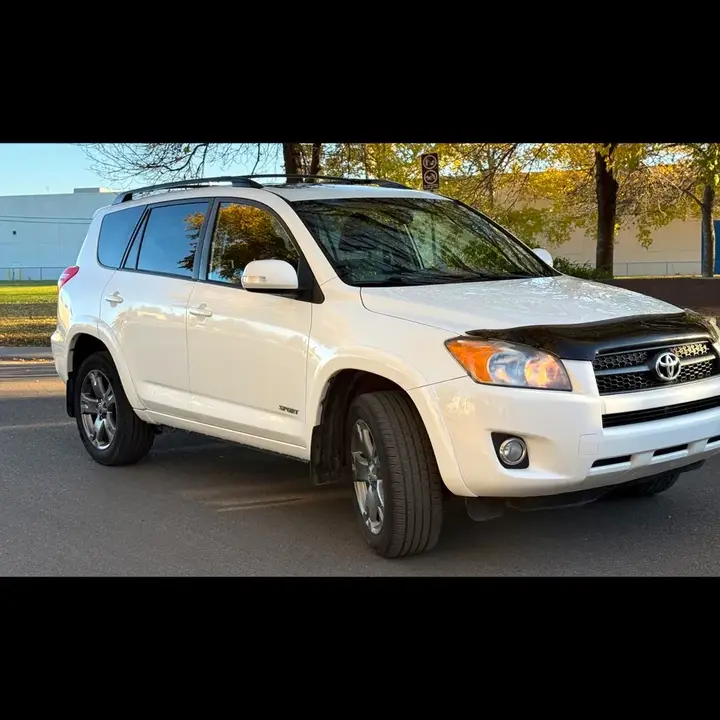 Toyota Rav4 2010 photo 2