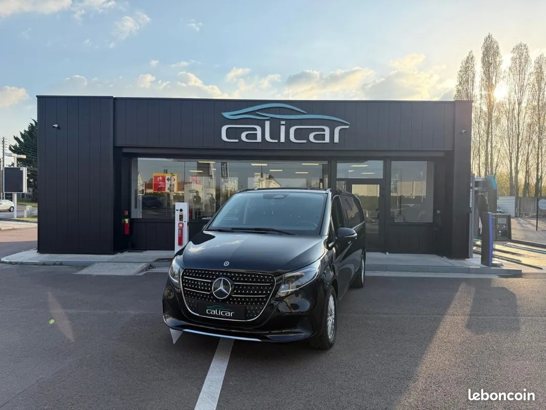 Mercedes-Benz V 2024 photo 2