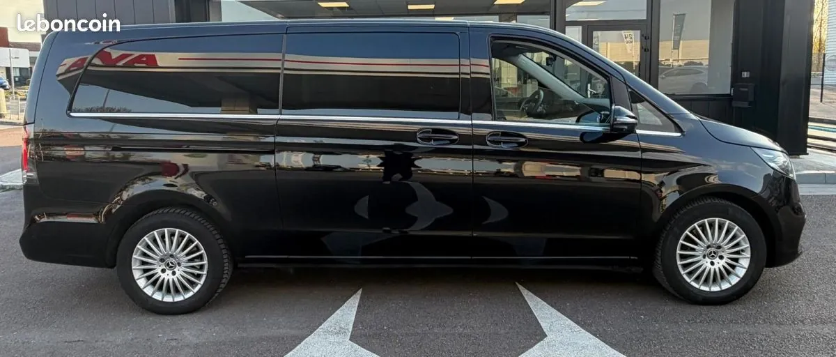 Mercedes-Benz V 2024 photo 5