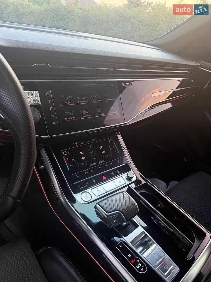 Audi Q8 2019 photo 5