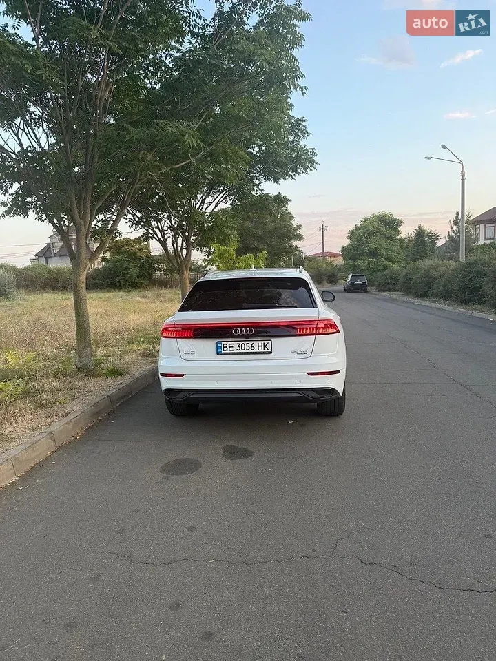 Audi Q8 2019 photo 2