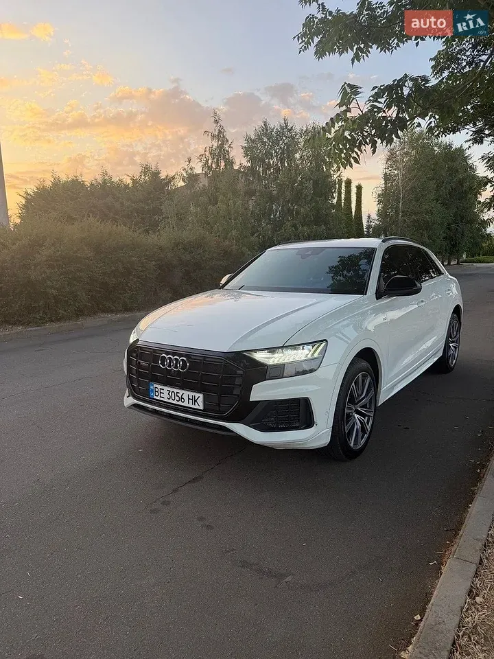 Audi Q8