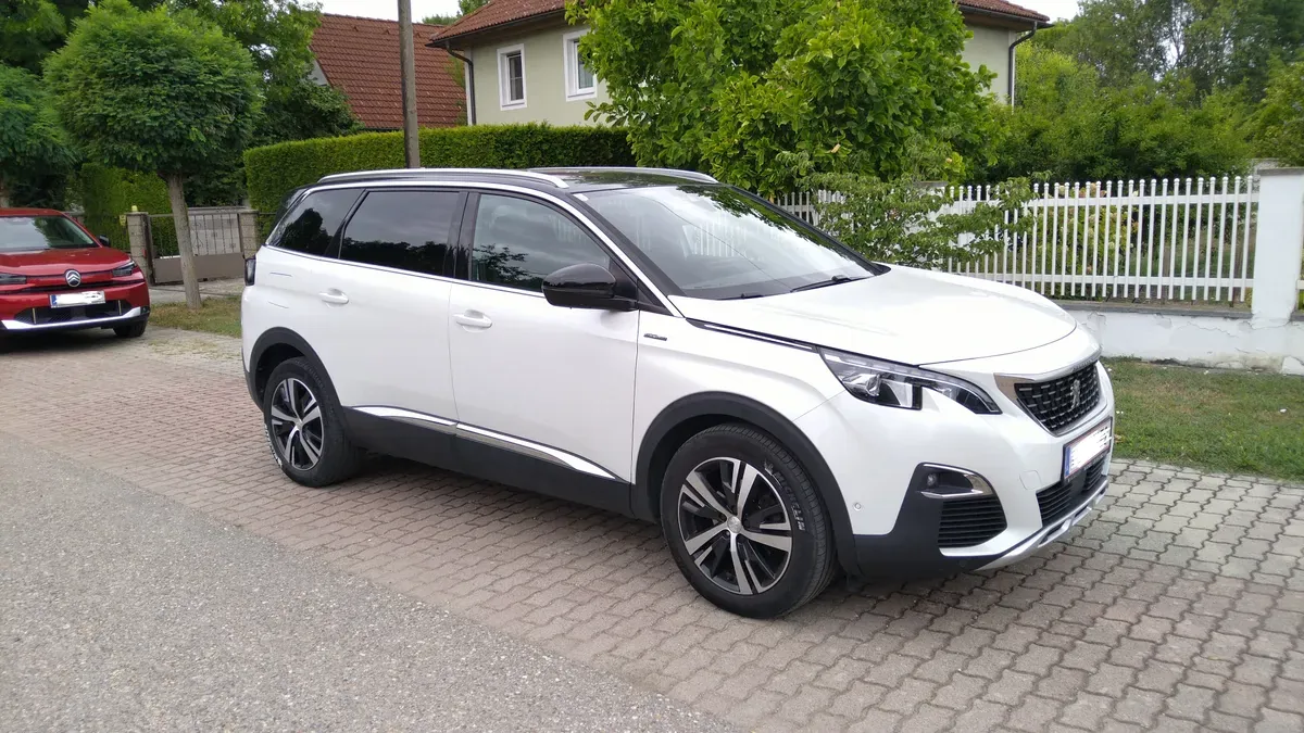 Peugeot 5008 2018 photo 2