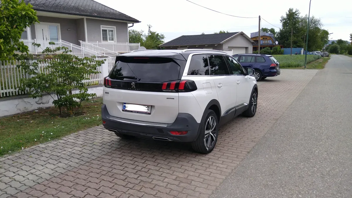 Peugeot 5008 2018 photo 3