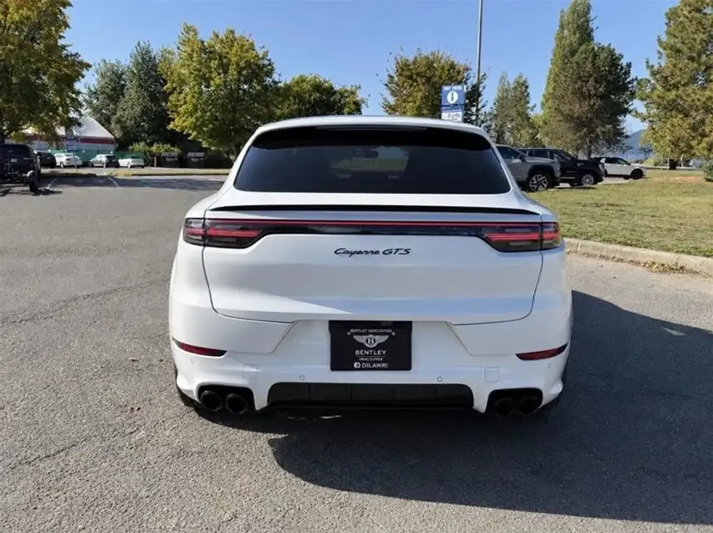 Porsche Cayenne 2023 photo 4
