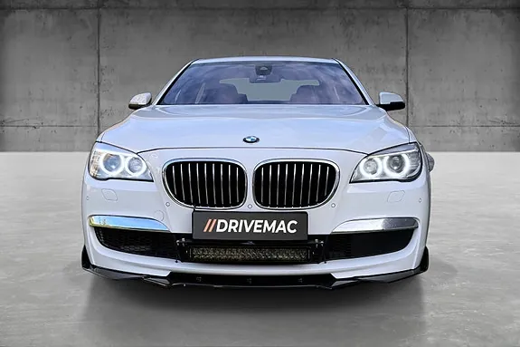 BMW 750D 2012 photo 2