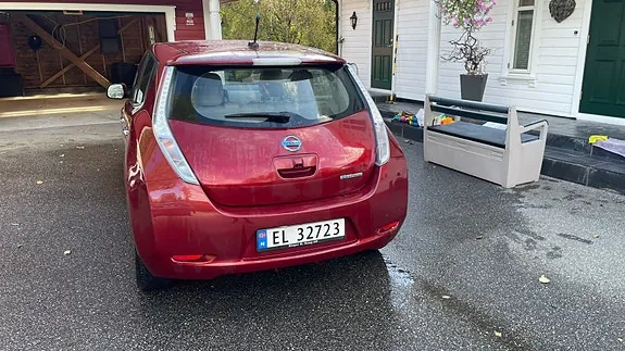 Nissan Leaf 2012 photo 4
