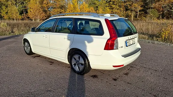 Volvo V50 2012 photo 5