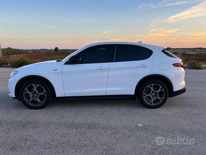 Alfa Romeo Stelvio 2020 photo 4