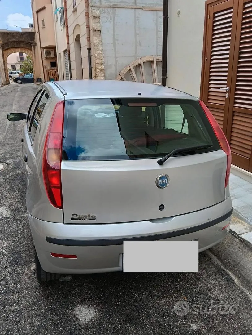 Fiat Punto 2008 photo 2