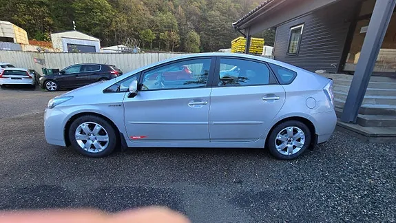 Toyota Prius 2011 photo 3