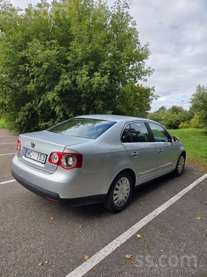 Volkswagen Jetta 2008 photo 2