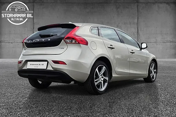 Volvo V40 2017 photo 3