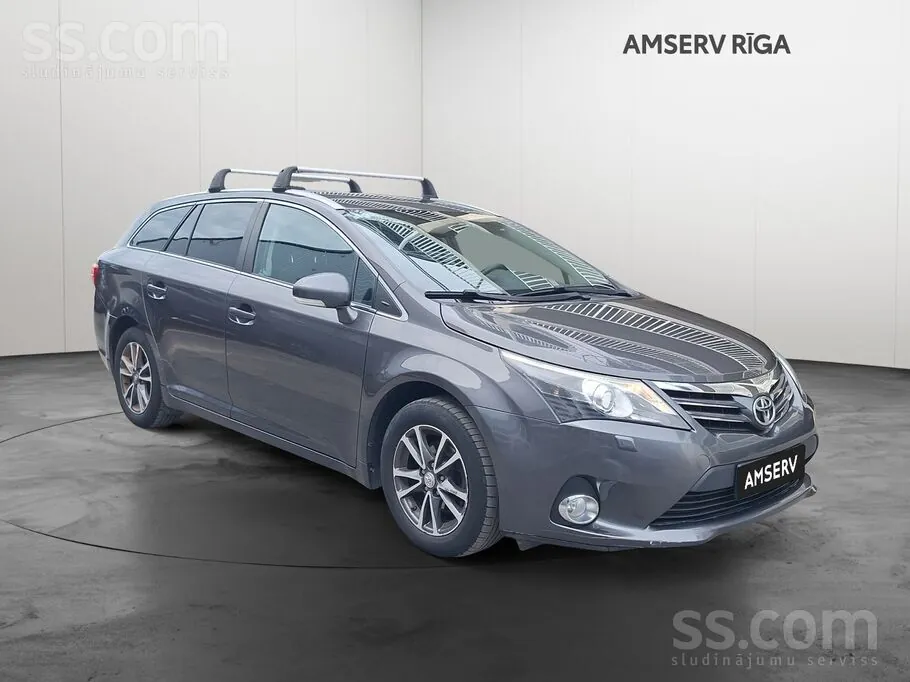 Toyota Avensis 2015 photo 3