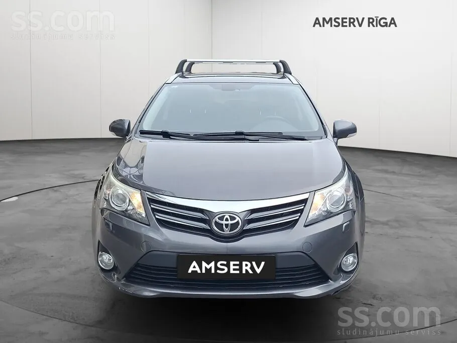 Toyota Avensis 2015 photo 5