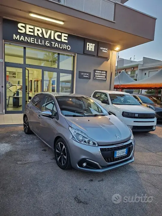 Peugeot 208 2019 photo 3