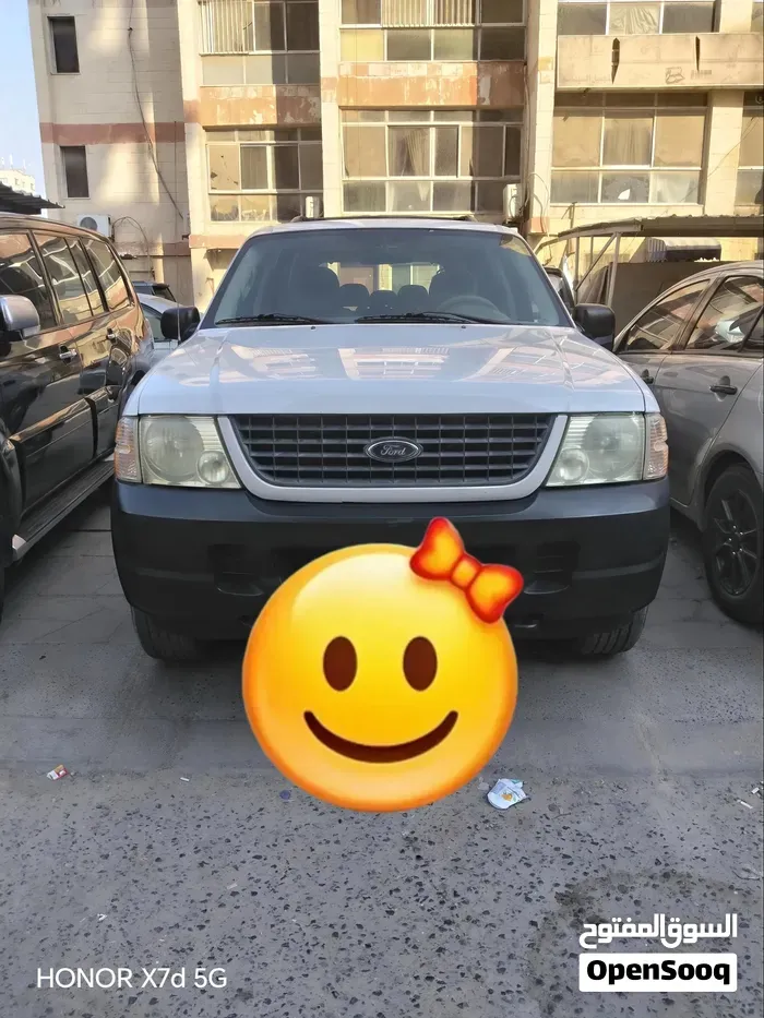 Ford Explorer 2004 photo 2