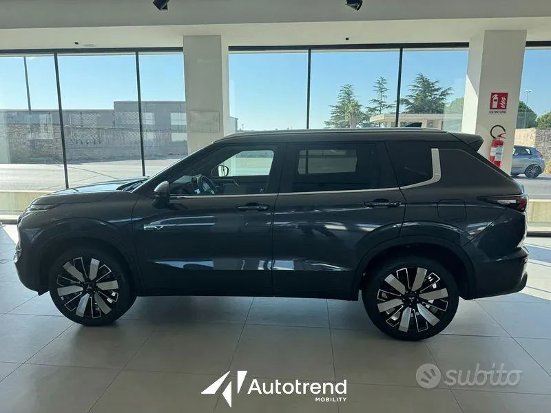 Mitsubishi Outlander 2026 photo 5