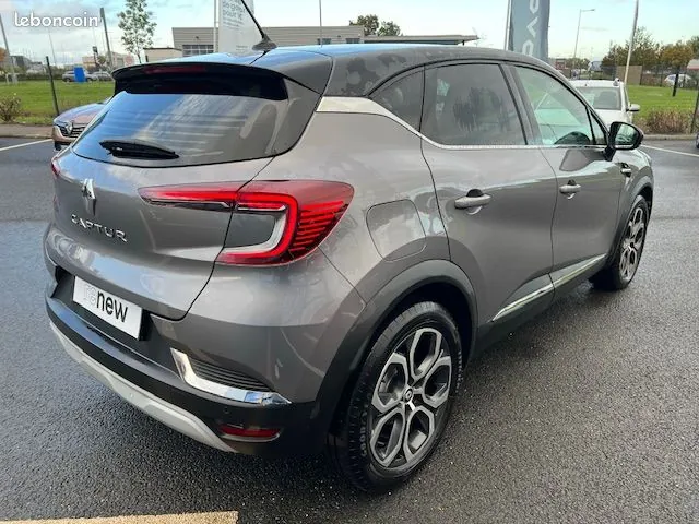 Renault Captur 2021 photo 2