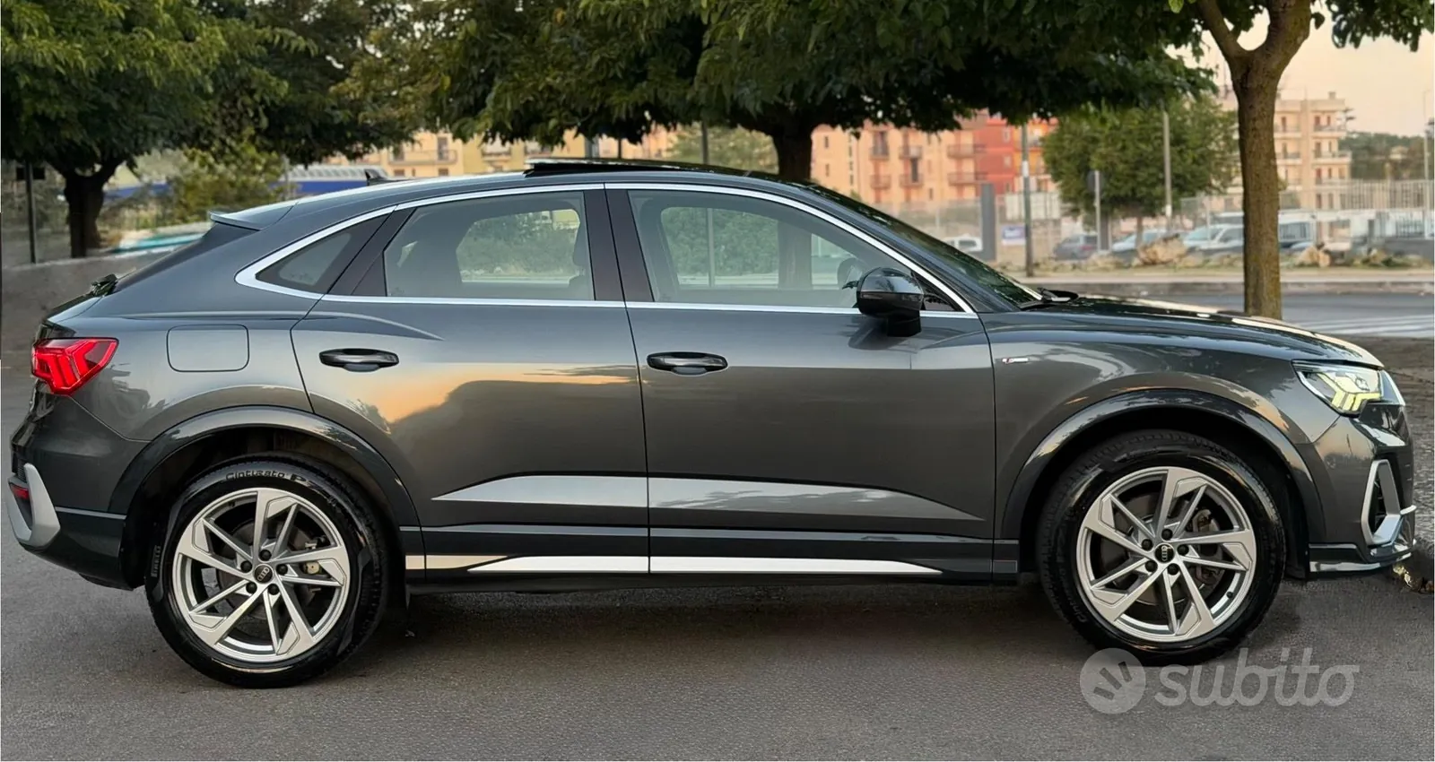 Audi Q3 2021 photo 2
