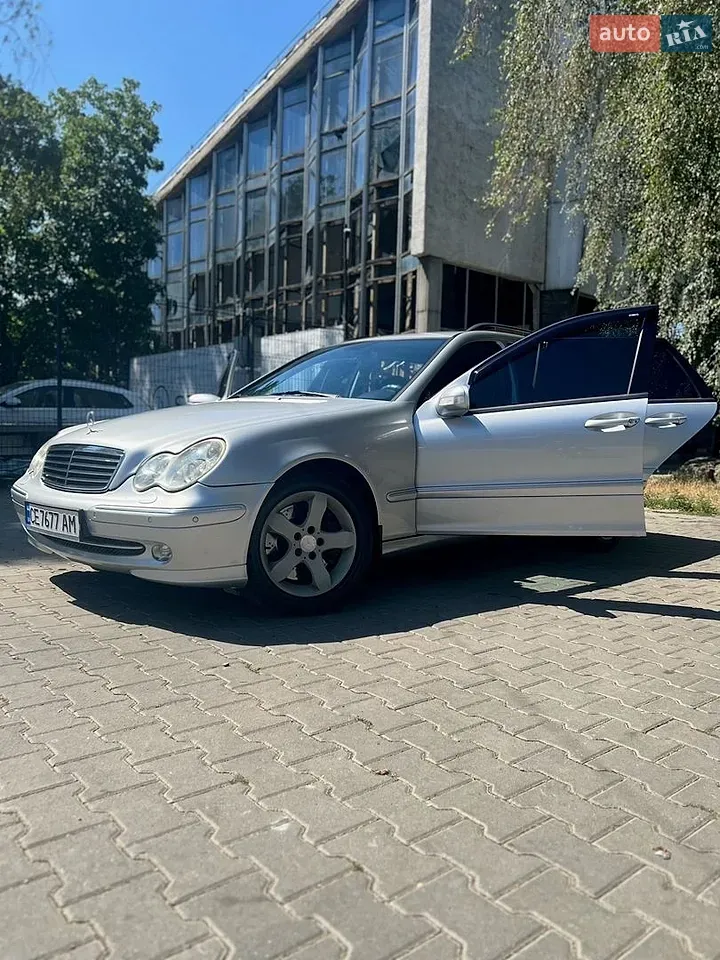 Mercedes-Benz C-Class 2003 photo 5