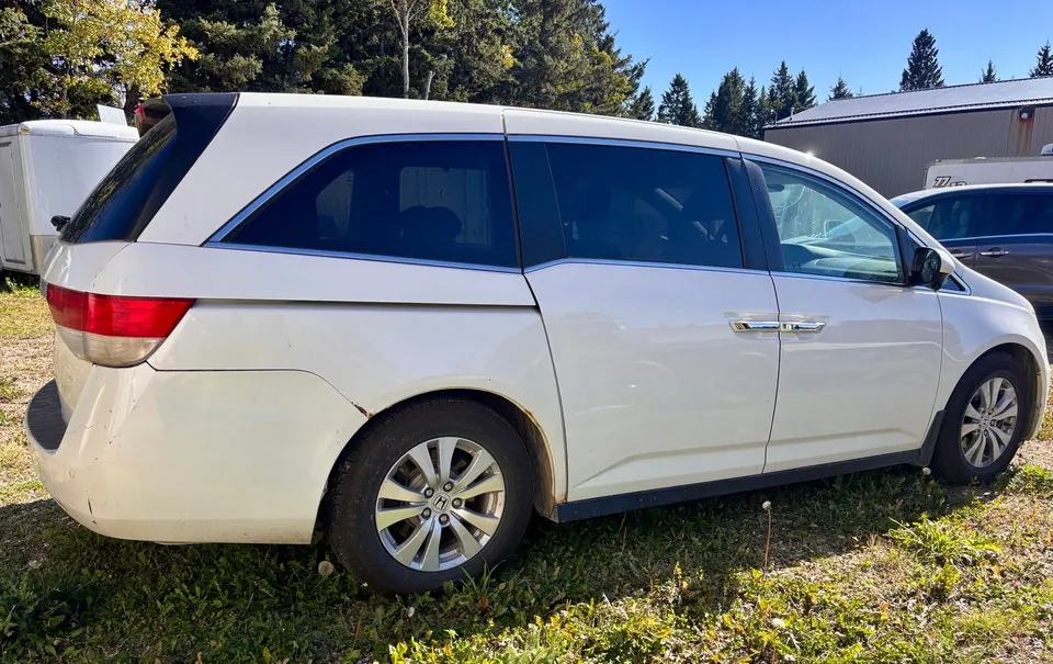 Honda Odyssey 2016 photo 5