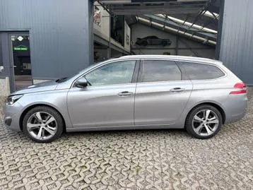 Peugeot 308 2017 photo 2