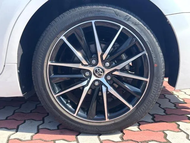 Toyota Camry 2023 photo 3