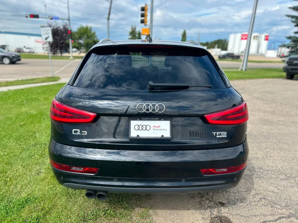 Audi Q3 2015 photo 4