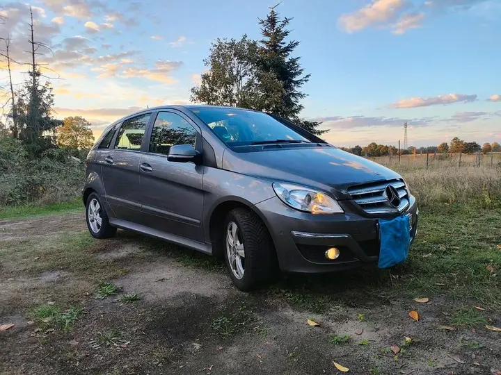 Mercedes-Benz B