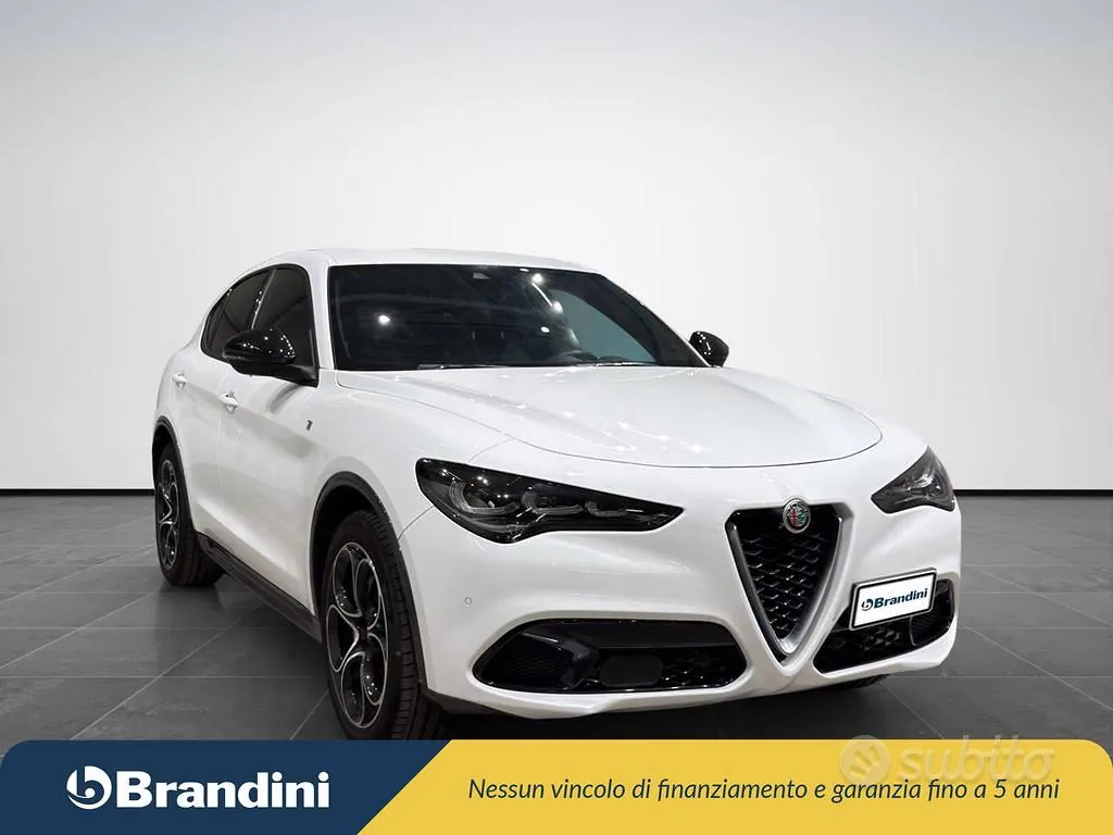 Alfa Romeo Stelvio 2023 photo 4