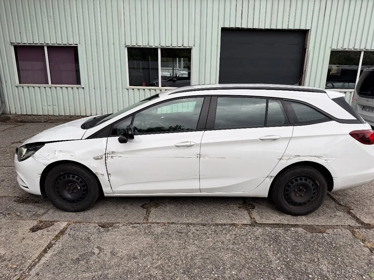 Opel Astra 2018 photo 5