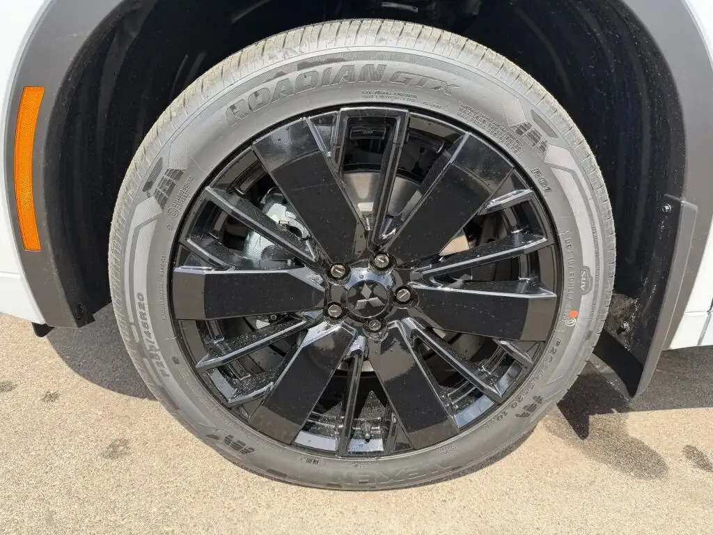 Mitsubishi Outlander 2026 photo 4