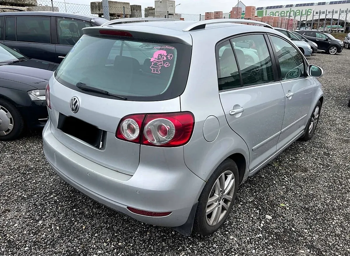 Volkswagen Golf 2011 photo 3