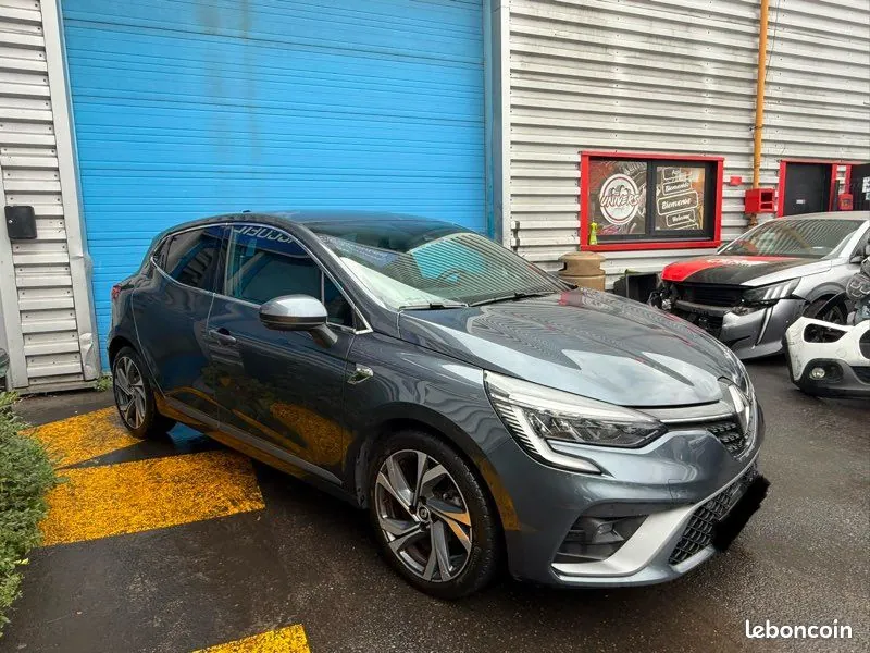 Renault Clio 2024 photo 2