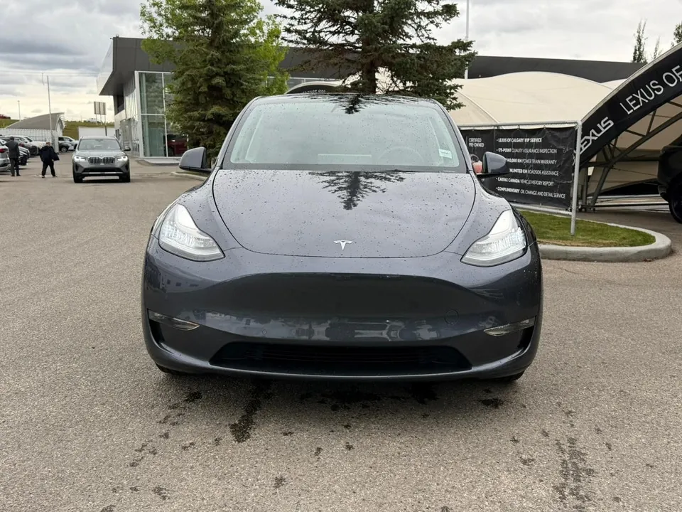 Tesla Model Y 2023 photo 4
